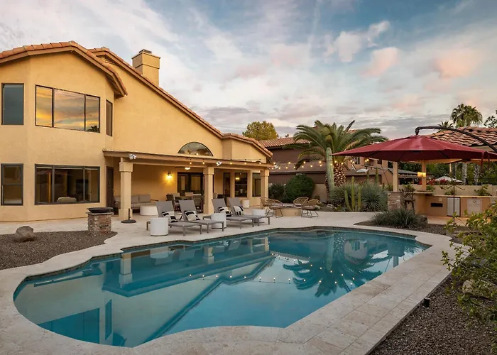 Casa vacanze Arch Views Beautifully Designed With Swimming Pool Table And Phoenix